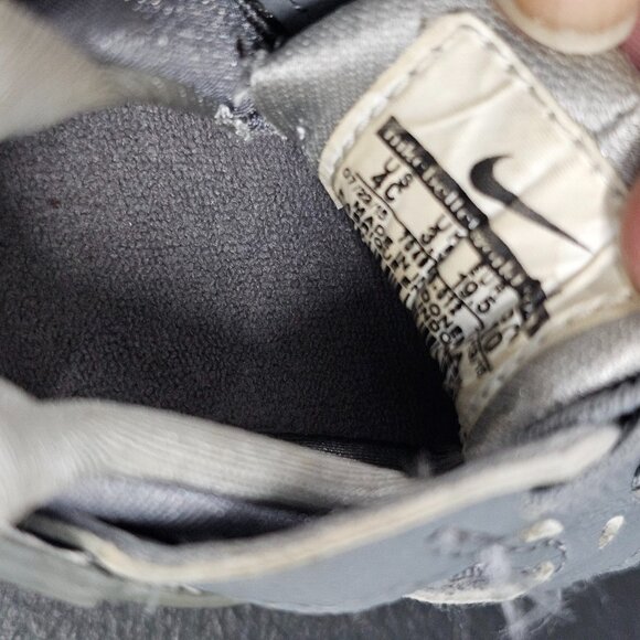 Nike Huarache Baby Gray Sneakers (4C) - Picture 9 of 11